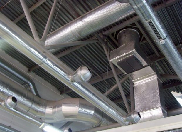 Монтаж вентиляции на крыше частного дома: инструкции и советы