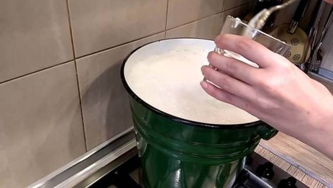 15 способов, как почистить вытяжку на кухне от жира в домашних условиях