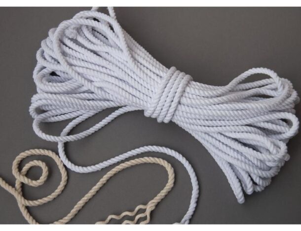 Крученная верёвка для белья