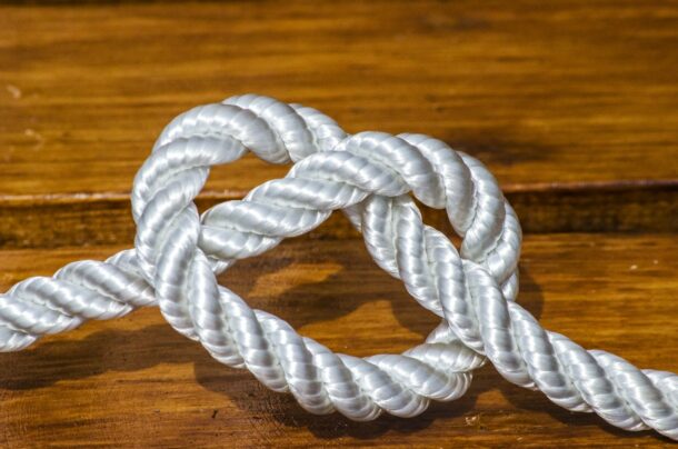 Советы по выбору бельевых верёвок и их креплению